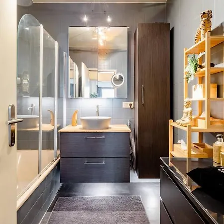 In - Very And Cosy And 3 Gastronomic Menu Optional *